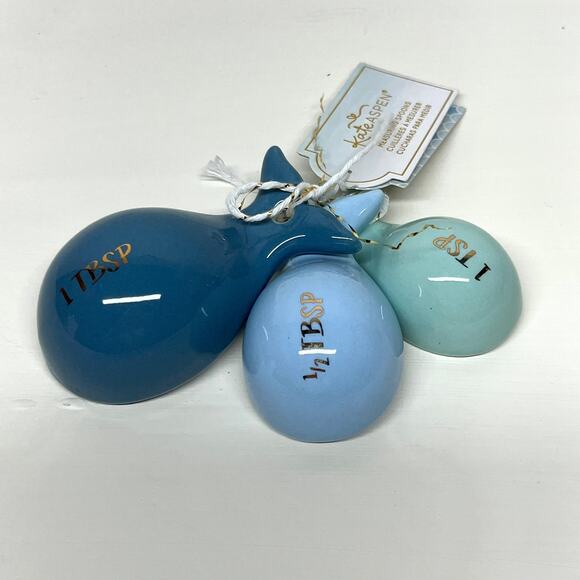 Kate Aspen Ceramic Whale Measuring Spoon Set - Picture 2 of 3